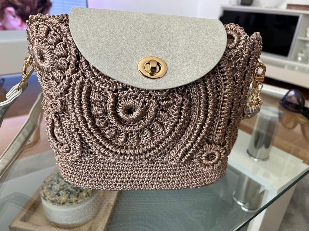 Clutch Beige / Brown